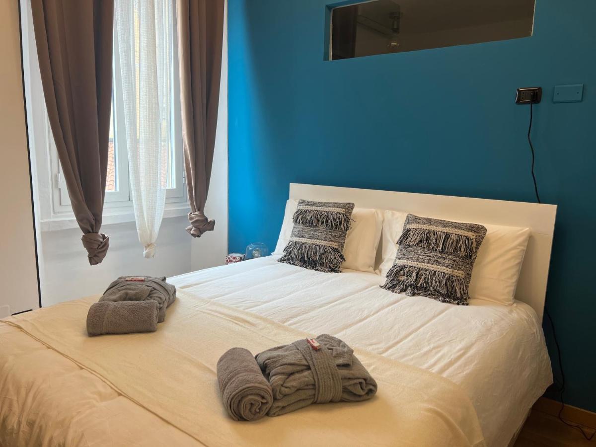 Regina Ai Navigli - Sky Tv, Wifi And Breakfast Box Appartement