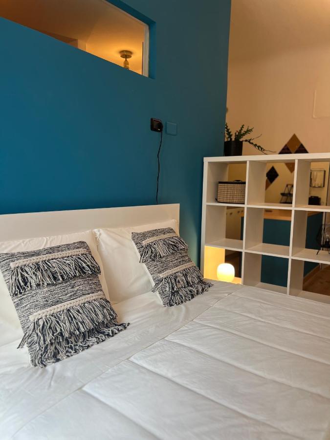 Appartamento Regina Ai Navigli - Sky Tv, Wifi And Breakfast Box