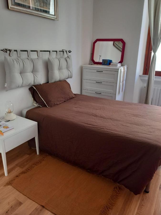 Gam Gam Isola Rent Mailand