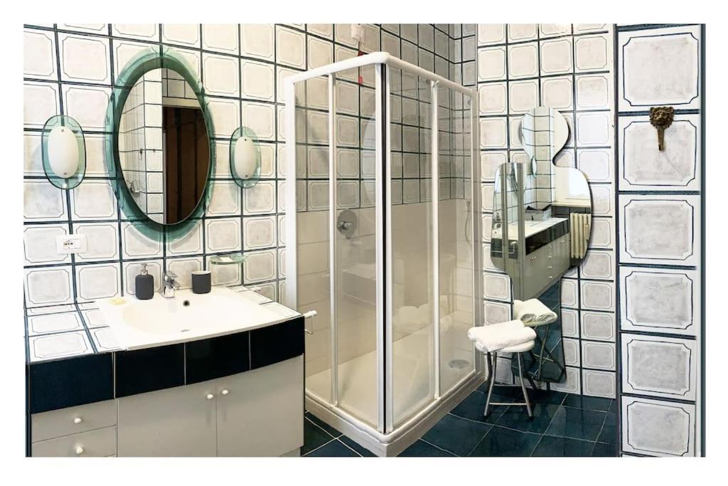 Elegant San Babila ,5 Minutes From Duomo * Milan