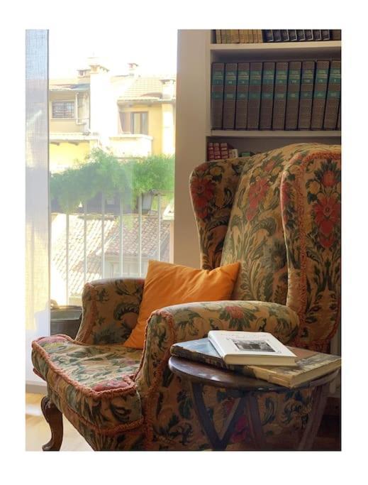 Elegant San Babila ,5 Minutes From Duomo Milan
