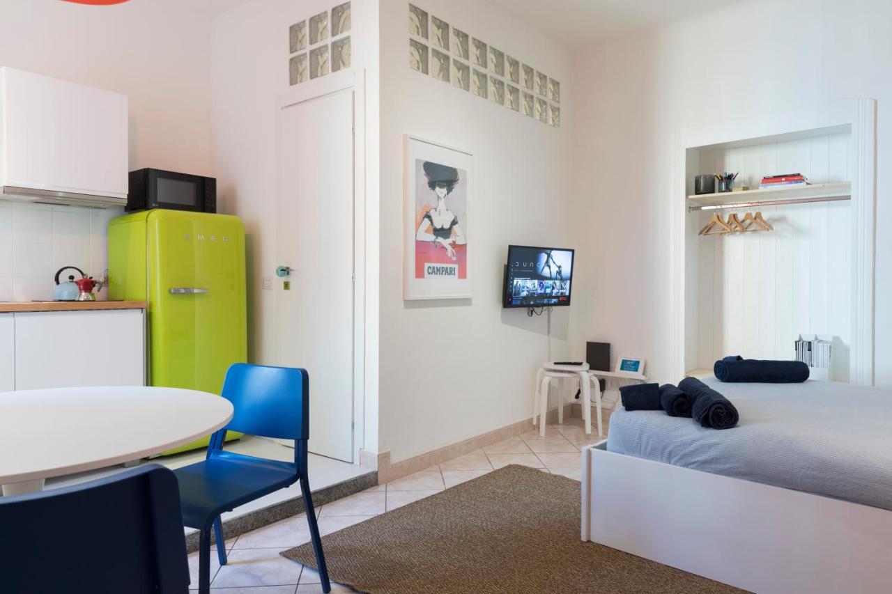 Xenia - Stylish Colorful Apt- Upbeat & Well-connected Area Milano