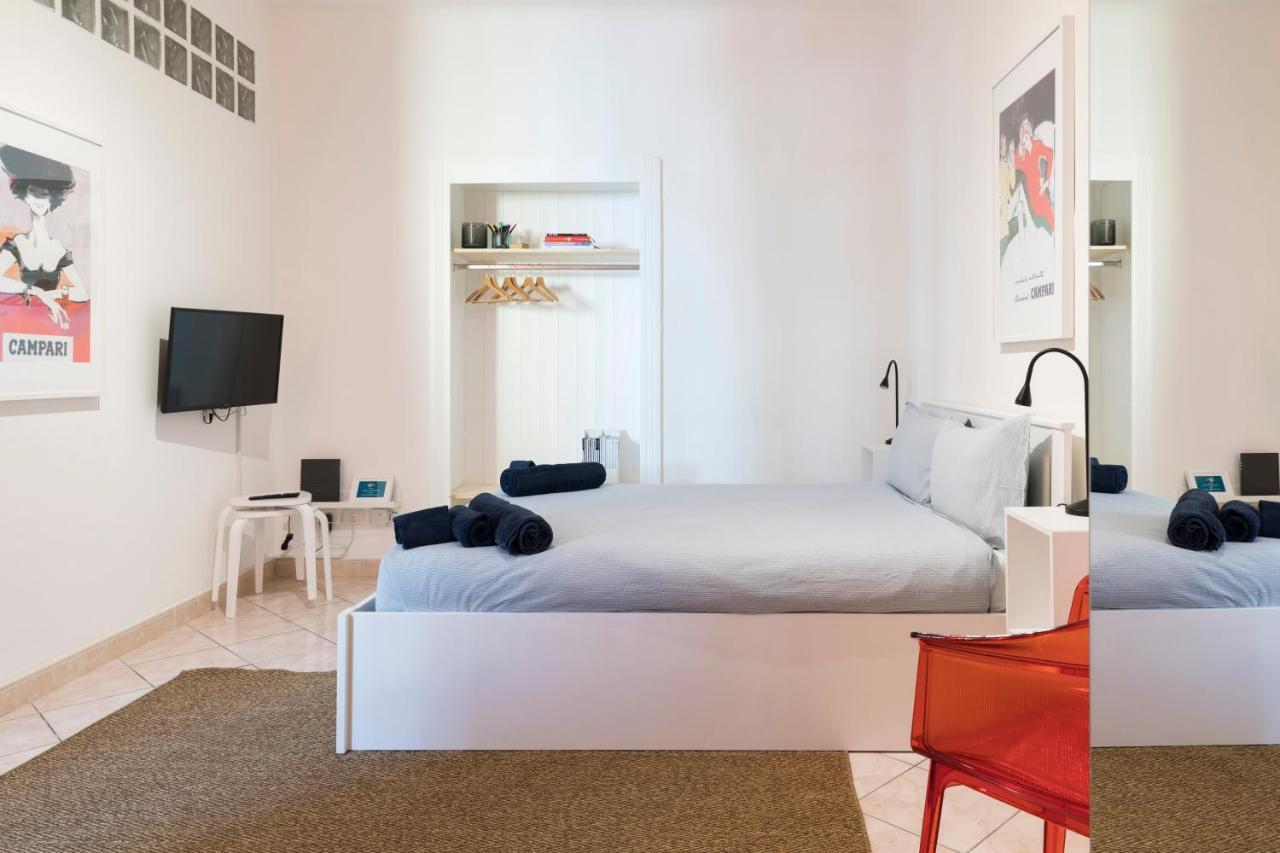 Xenia - Stylish Colorful Apt- Upbeat & Well-connected Area *