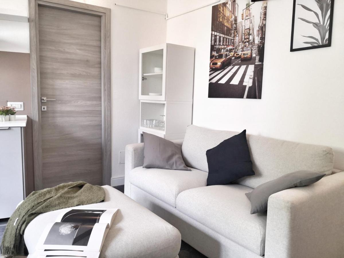 I Host - Pericle 9 Apartment *