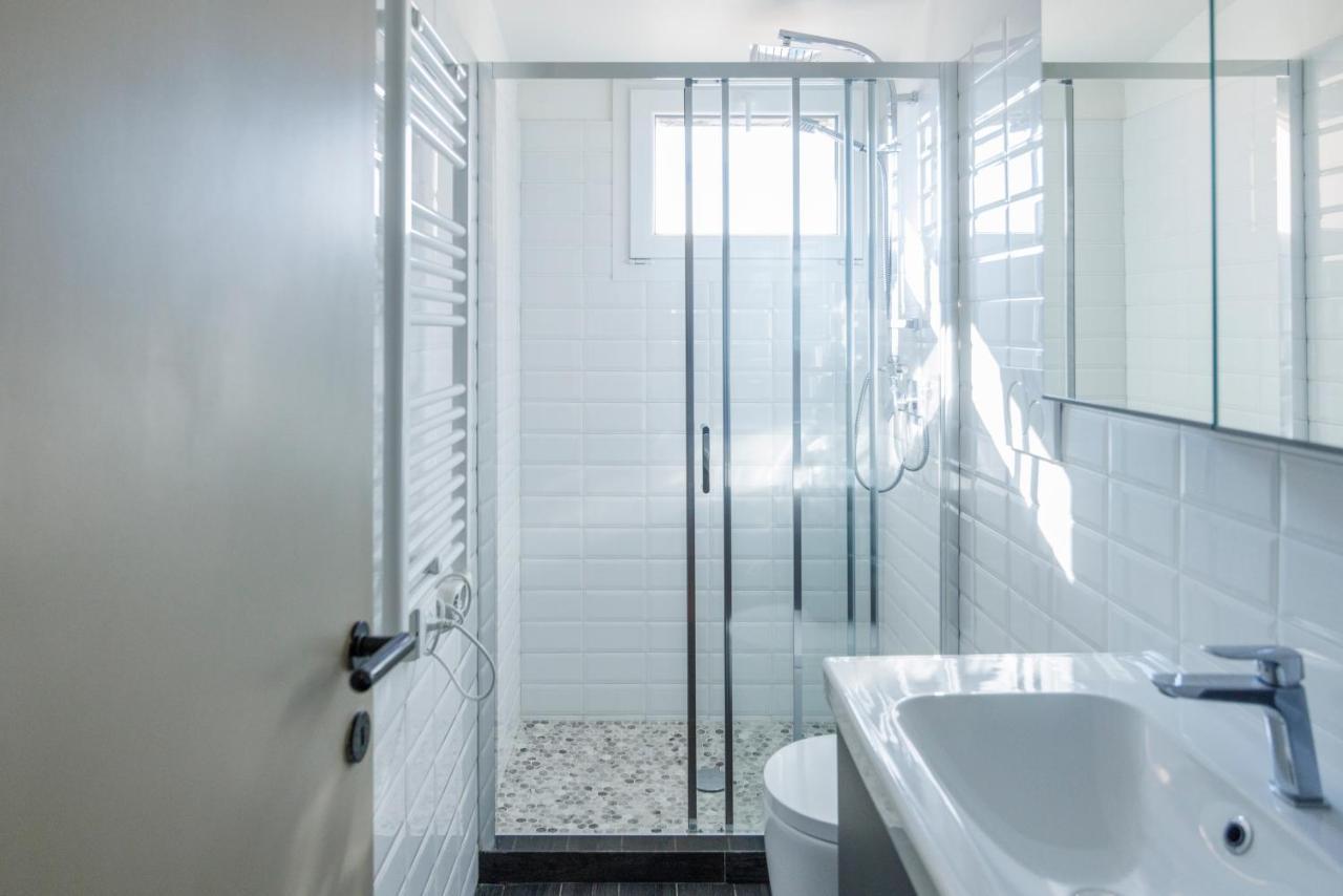 Xenia - Newly Renovated Flat In Fiera Area Appartamento Milano