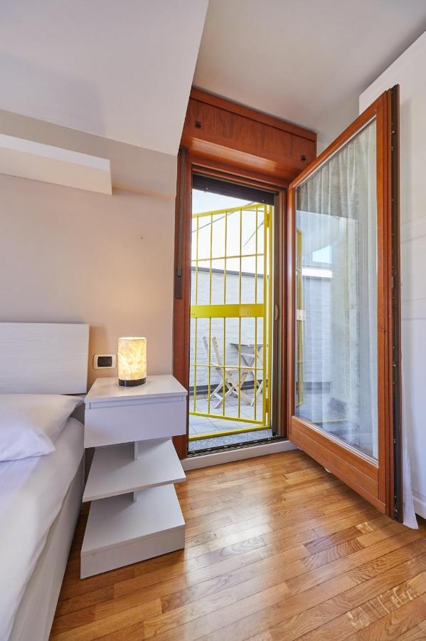 Cosy Milano