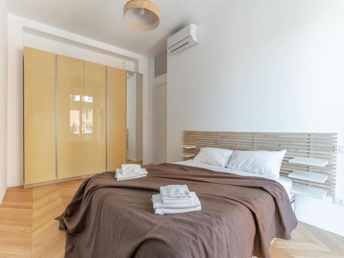 The Rent - Modern Near Zara * Milano