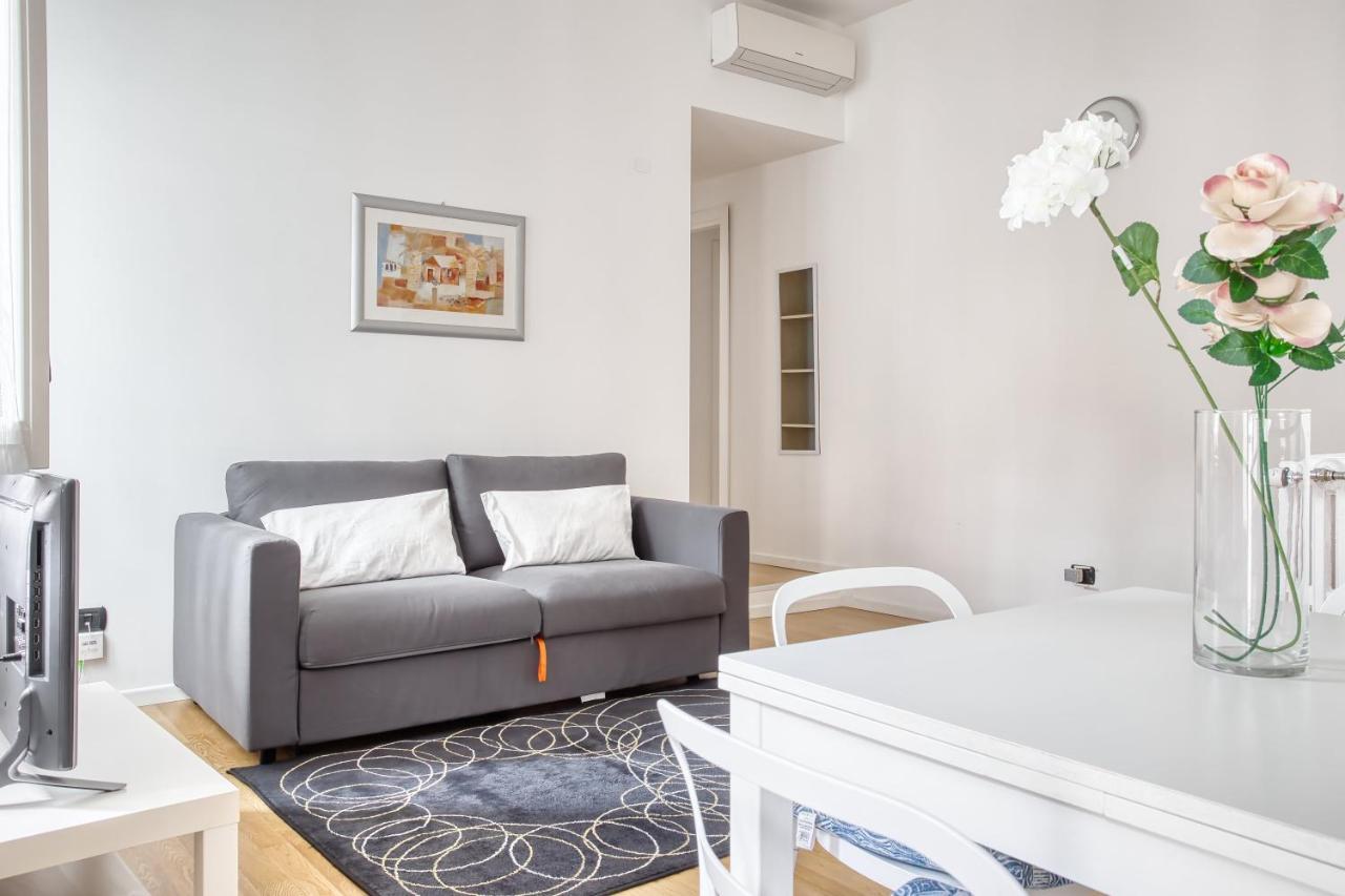 Apartment Altido Tasteful Flat Near Centre *