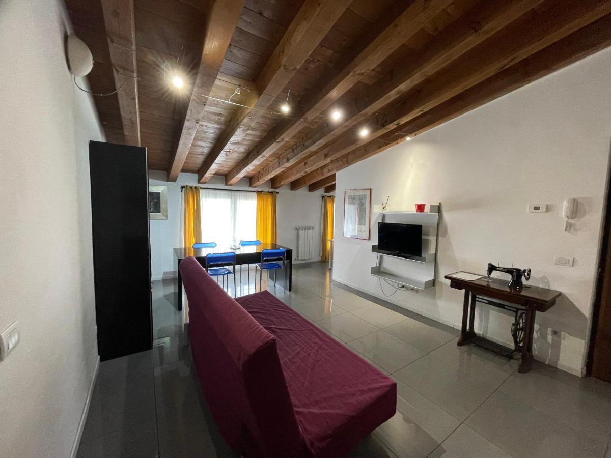Canal Apartment Milan