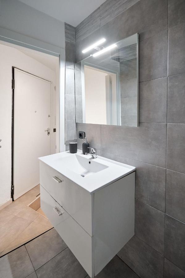 Xenia - Nuovo In Zona Tranquilla Apartment Milan