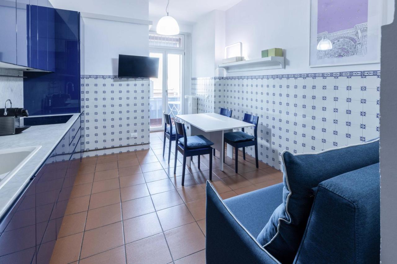 Flat 5 Min From Duomo With Park For Small Cars Milaan