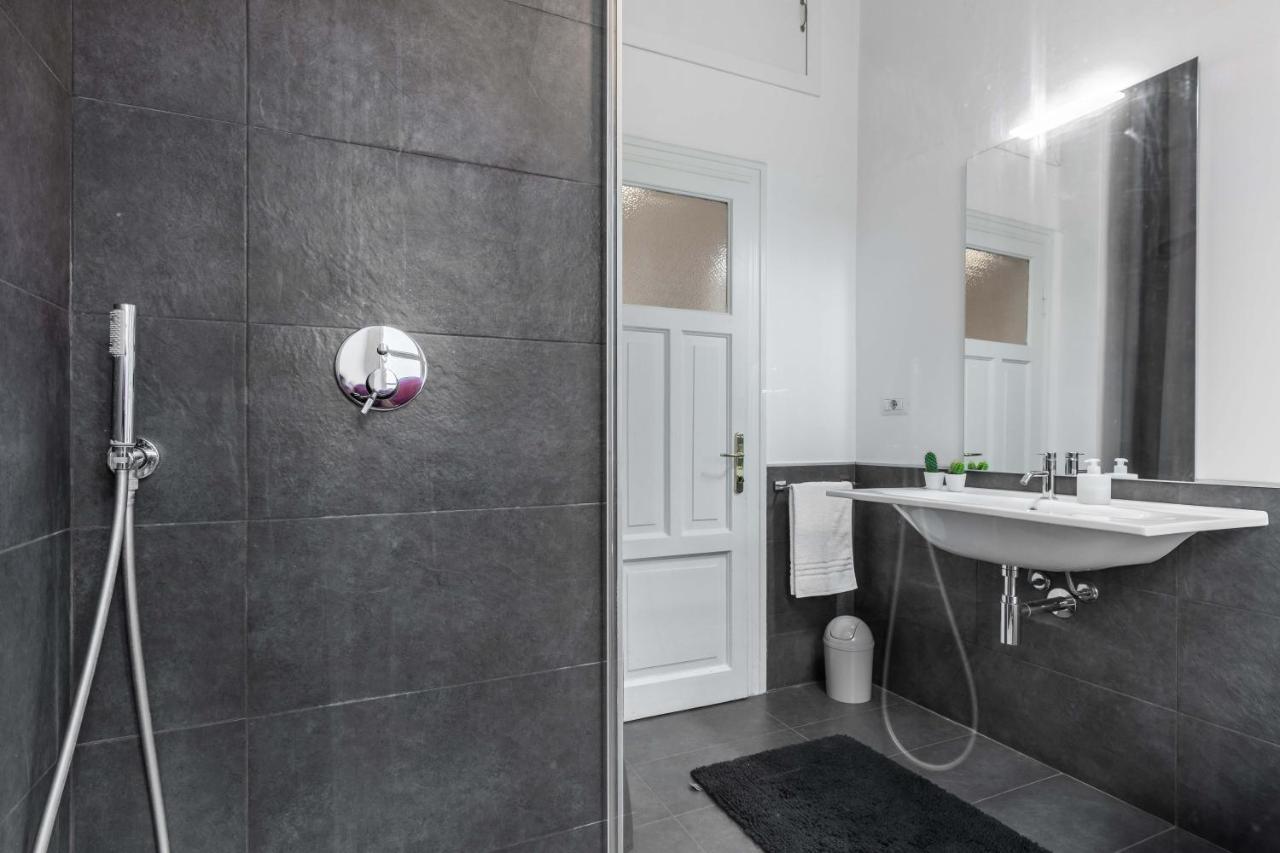 Apartment Bilocale Zara - Stazione Centrale - Isola Design District *