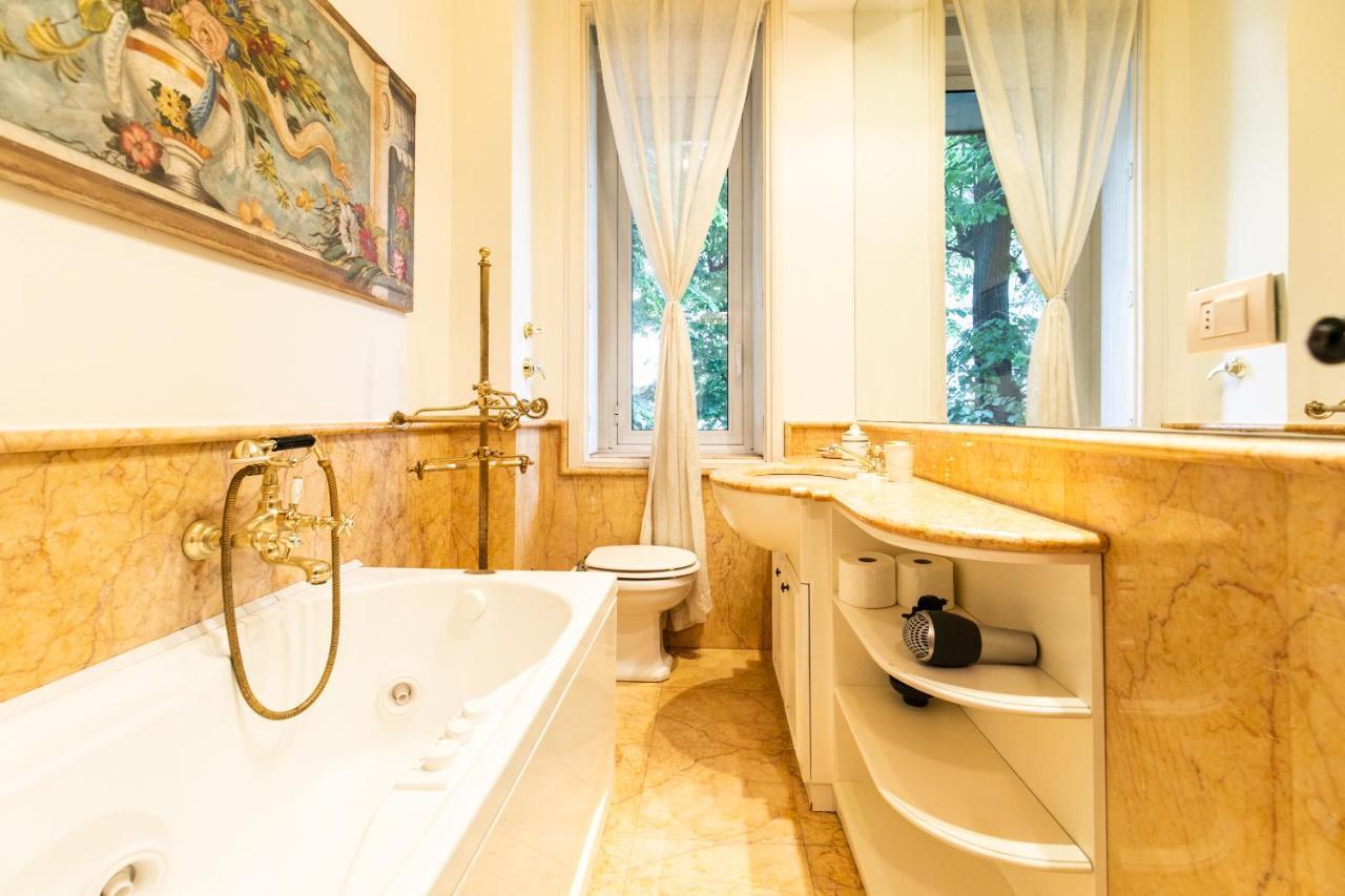Klimt - Jacuzzi 5 Star - Luxury Design Apartment