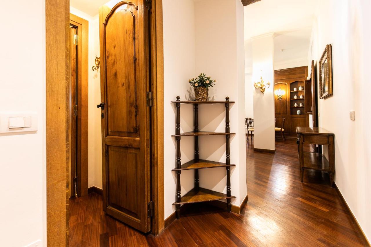 Klimt - Jacuzzi 5 Star - Luxury Design Apartment