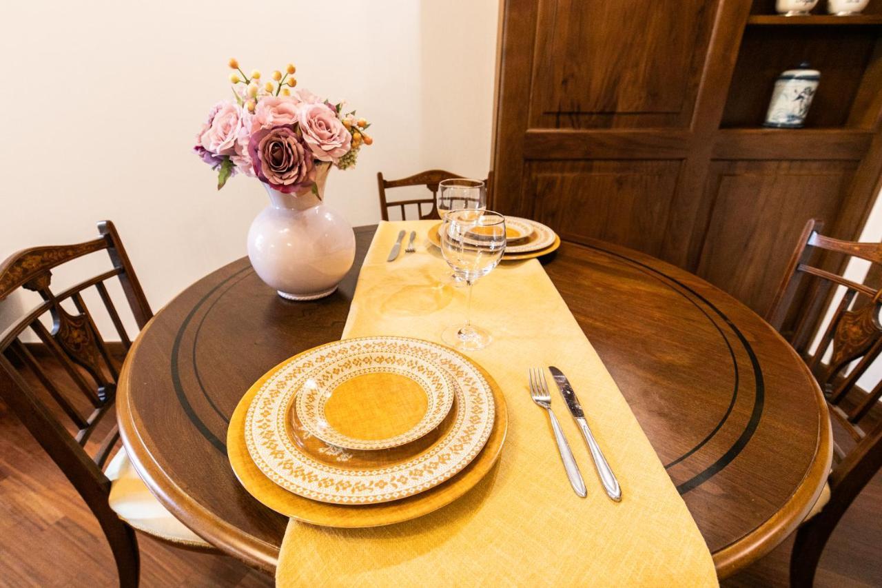 Klimt - Jacuzzi 5 Star - Luxury Design Apartment Milan
