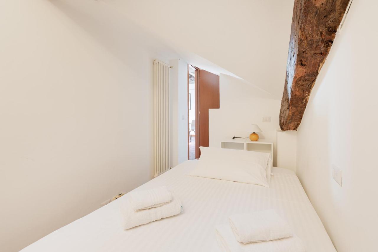 Corso Balcony Mailand
