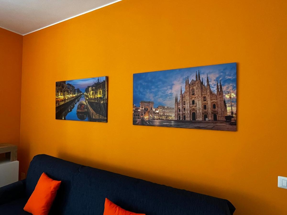 Apartment The Bright Place: Wide And Modern In Milan