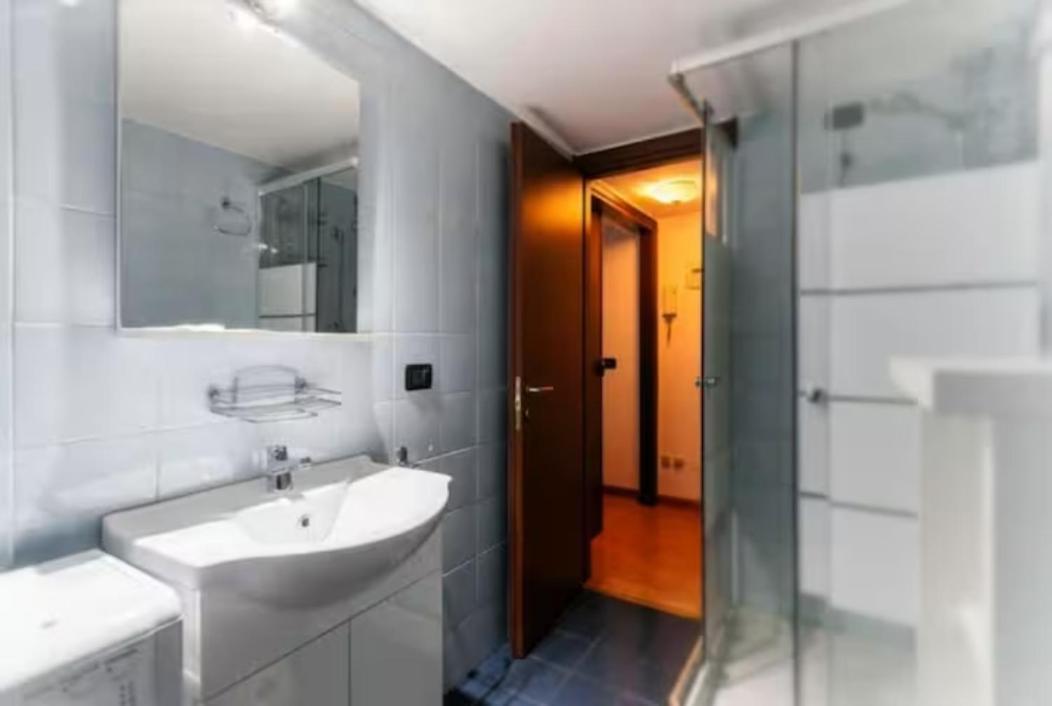 Apartment Bilocale Al Nolo, Metropolitana Mm1 Pasteur