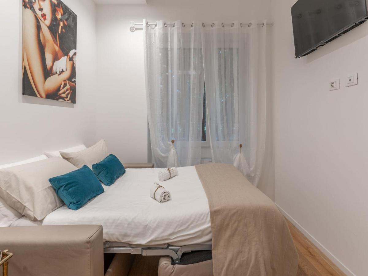 The Rent - Gorgeous One-bedroom In Ticinese Apartment