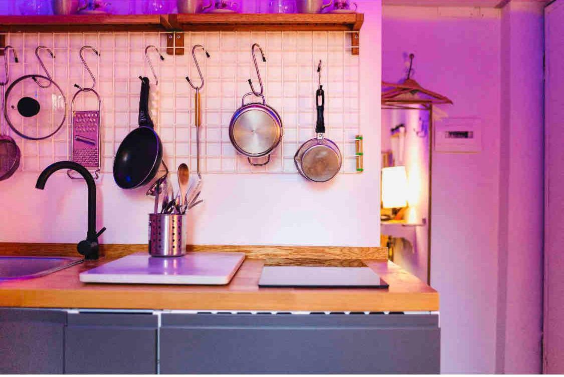 Leilighet Aria Condizionata, Loft A 13' Dal Duomo Con Ampio Balcone Wifi E Netflix Milano