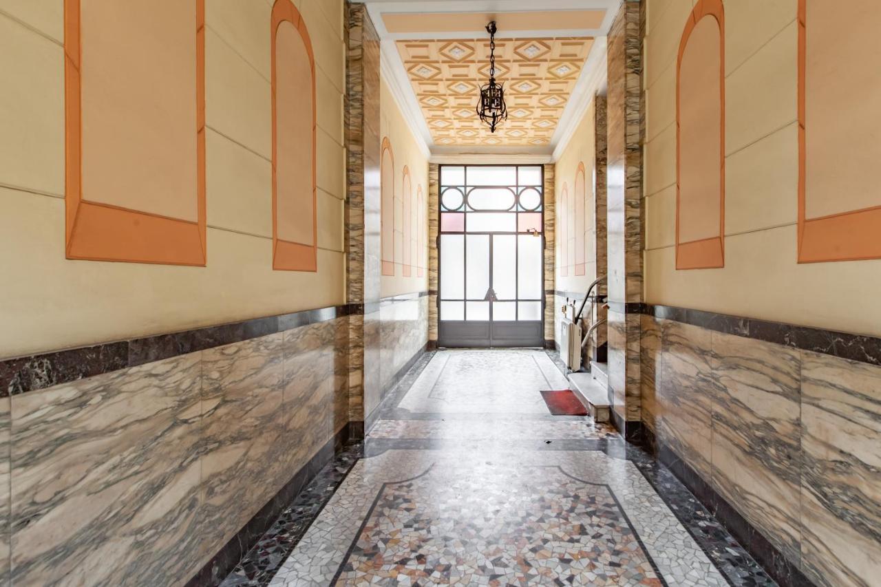 Appartamento Easylife - Accogliente Residenza Con Balconcino Milano
