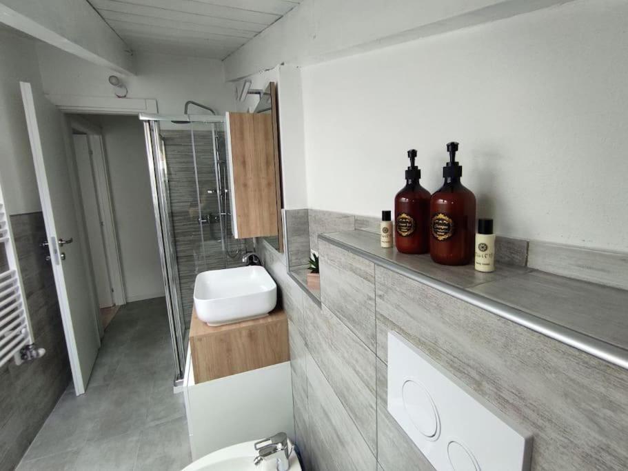 Free Parking Tiny House Wifi Netflix 15 Minuti Dal Duomo Apartment Milan