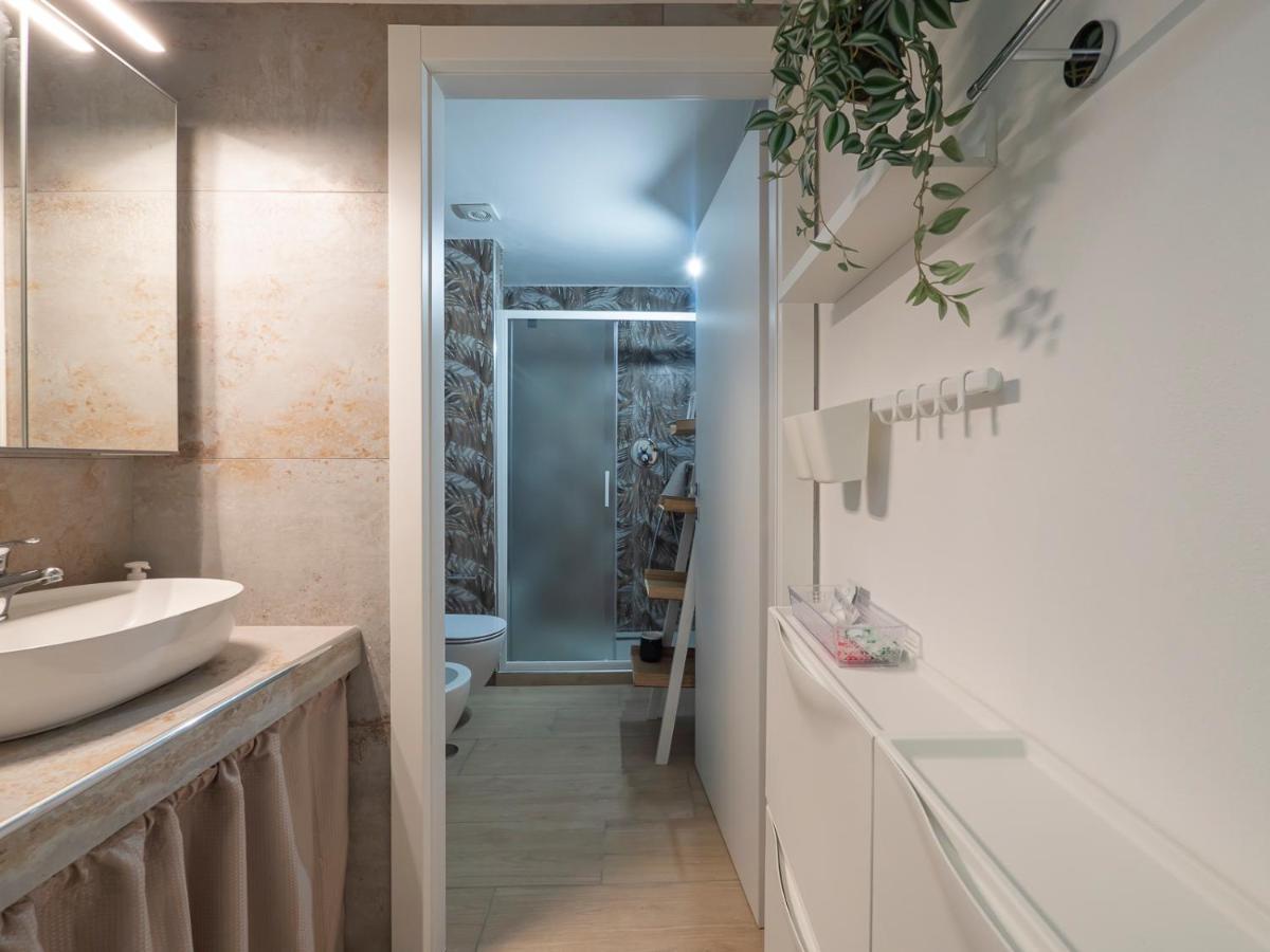 White Loft Near Duomo Orti 14