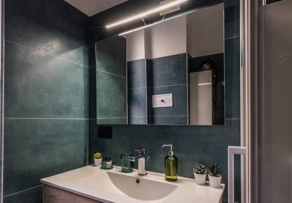 Artistic House Navigli-duomo Netflix & Design * Milano