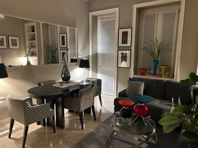 Elegante Stanza Nel Cuore Di Porta Venezia A Milano