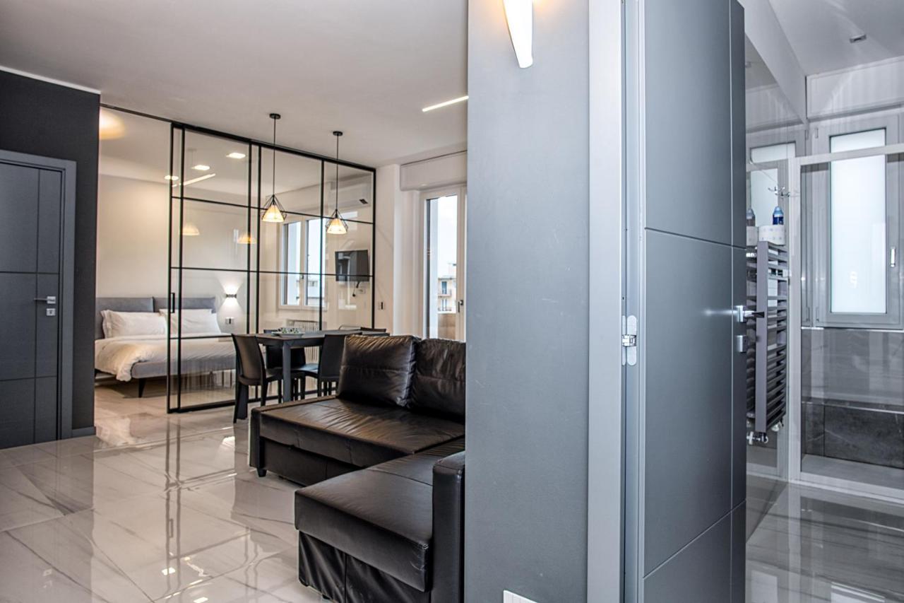 New & Bright Balcony Flat By Station Leilighet