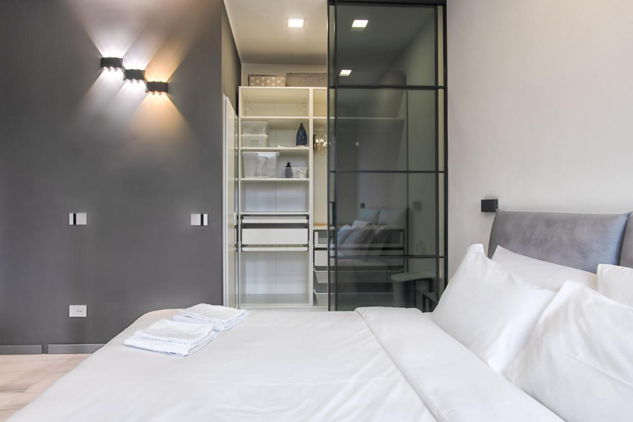 New & Bright Balcony Flat By Station Leilighet