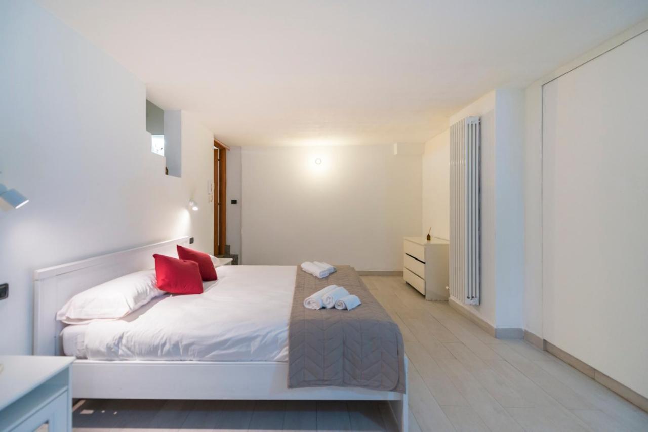 Loft - Porta Venezia - M3 Repubblica * Mailand