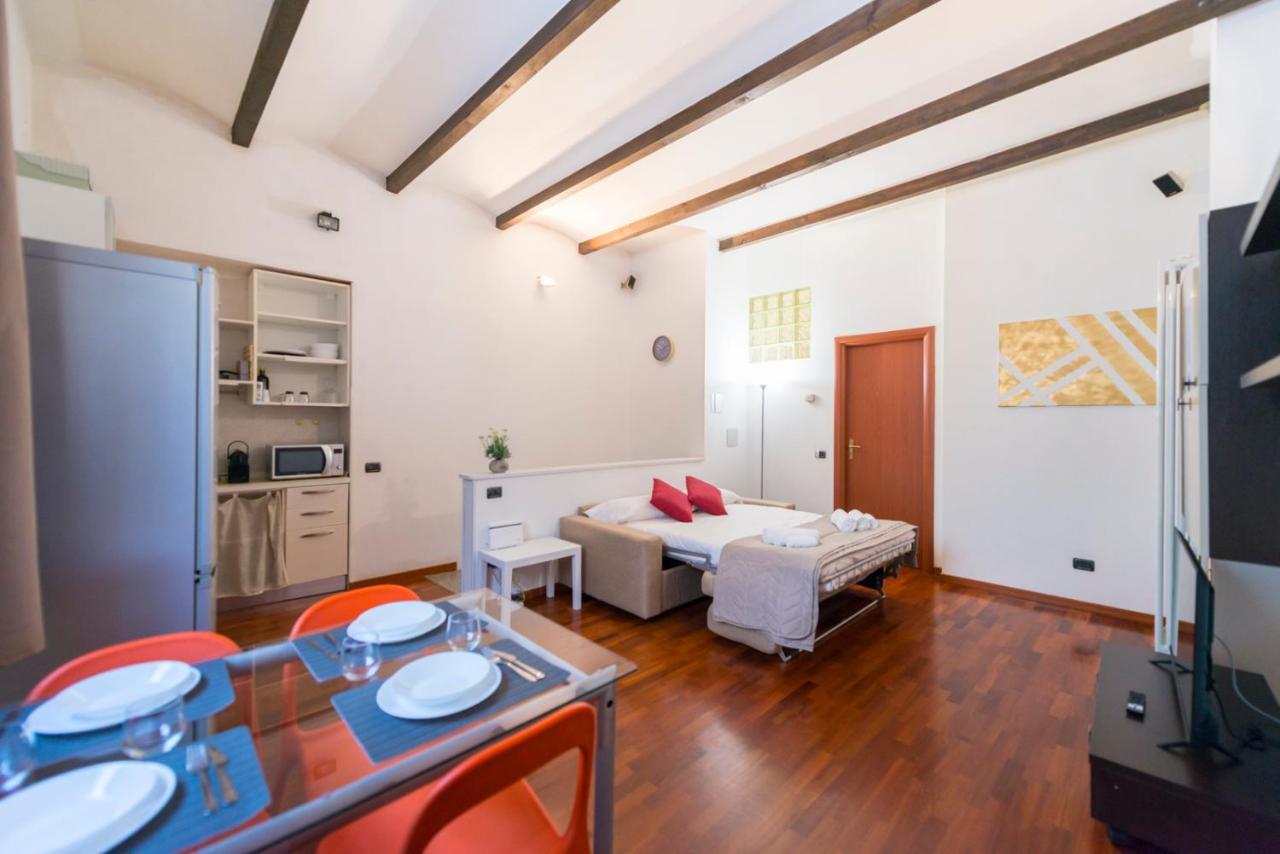 Loft - Porta Venezia - M3 Repubblica Apartment