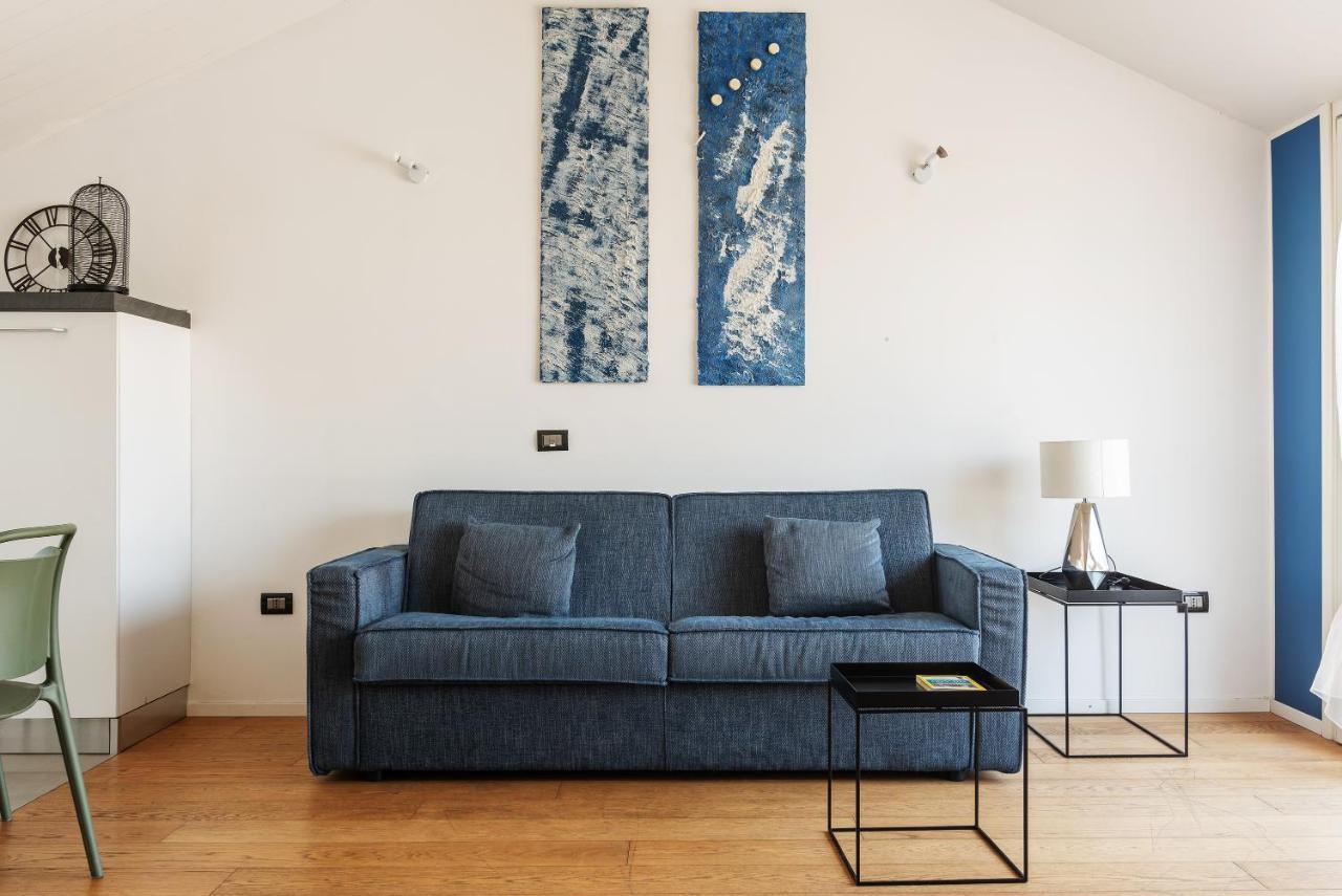 Easyhomes - Brera Luxury Apartment