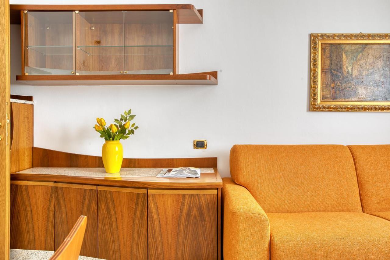 Joivy Captivating Flat With Balcony Apartment