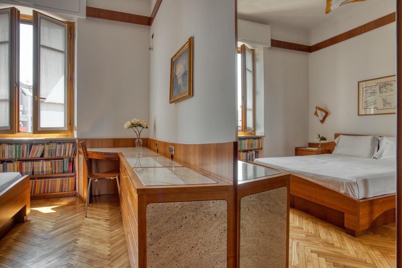 Apartment Joivy Captivating Flat With Balcony Mailand