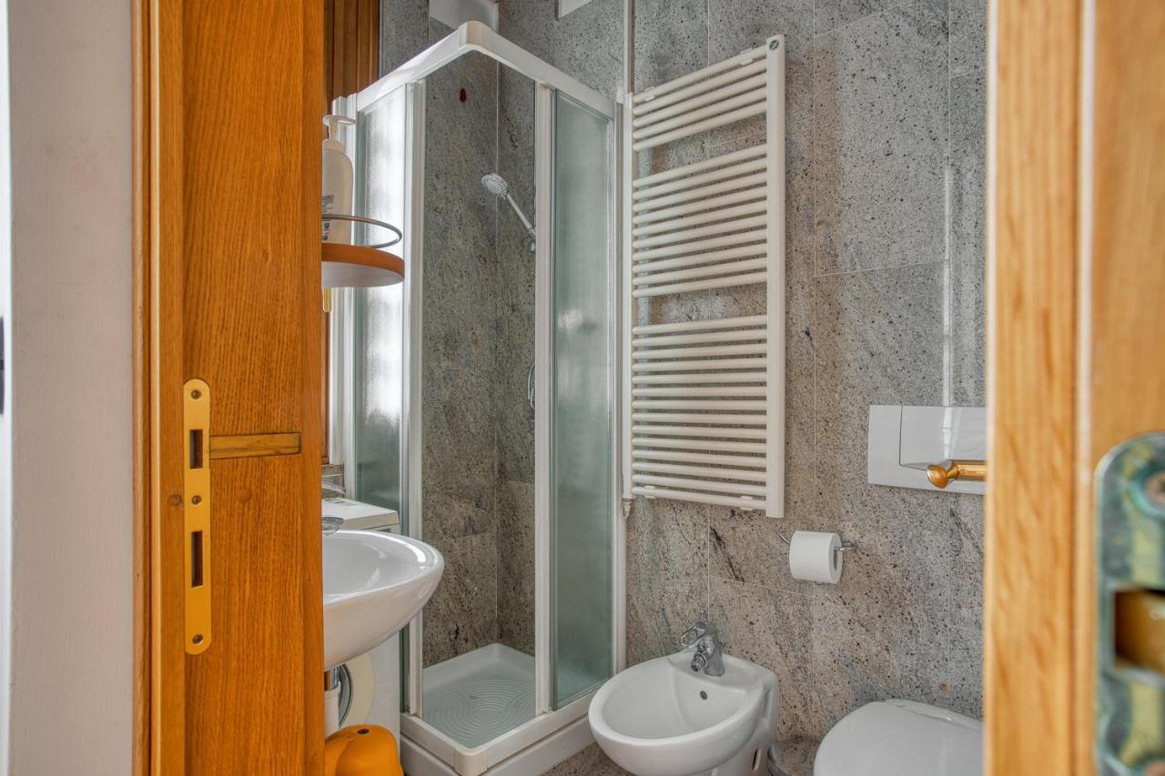 Joivy Captivating Flat With Balcony Apartment