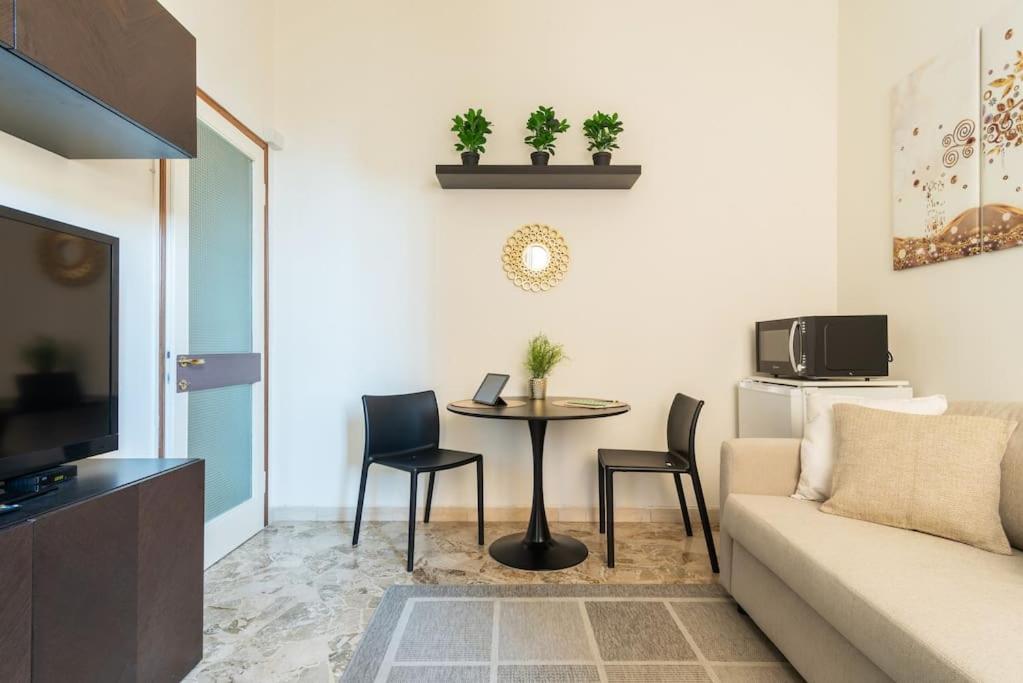 Col Di Lana Flexyrent Apartment Milan