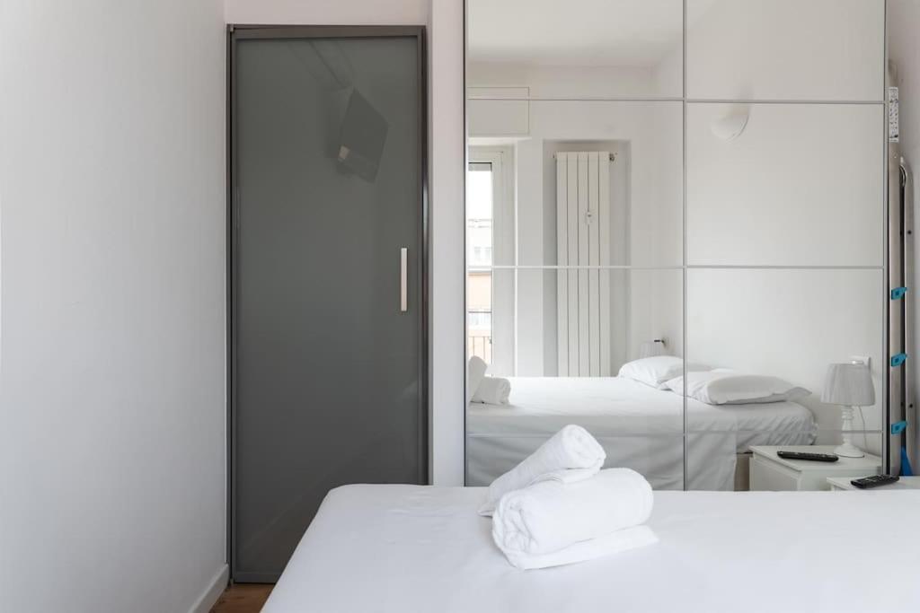 Apartment Youhosty - Ripamonti 194 Milan