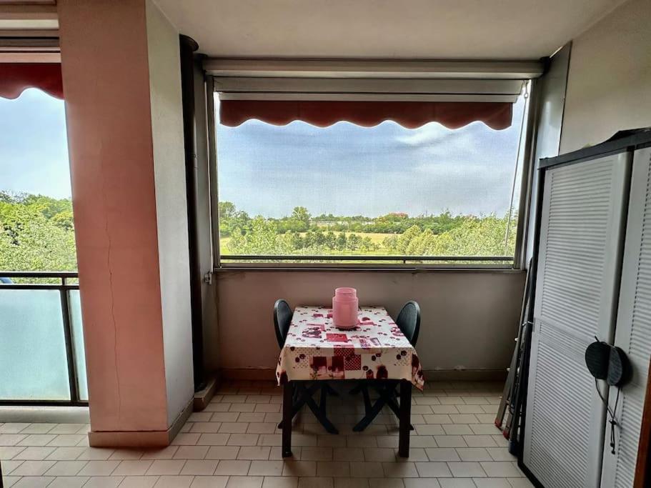 Tranquilla Terrazza Nel Verde Con Garage By Revenue House Appartamento *