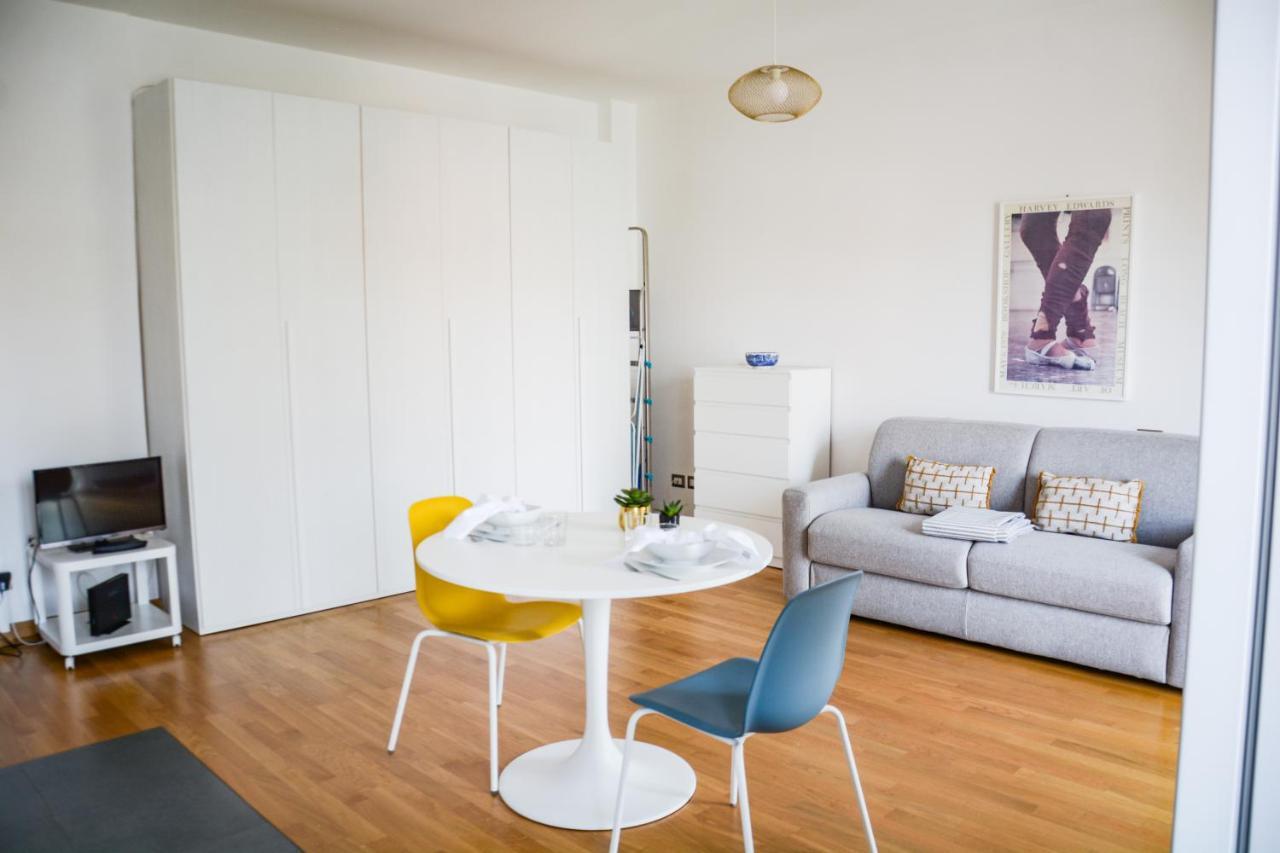 Mysa - Ampio Monolocale In Zona Bande Nere Leilighet