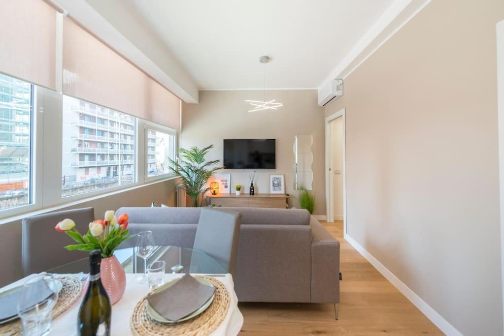 Apartment Cozy Private Flat - Mm Marche 7 Min *