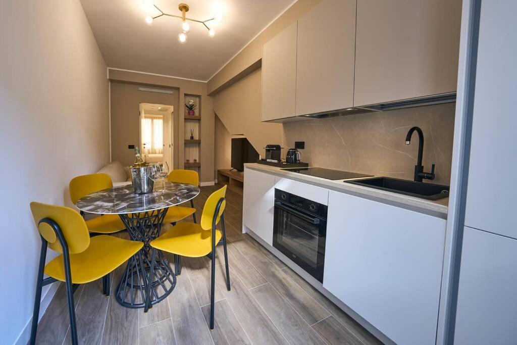 Picasso Luxe Apartment Milan