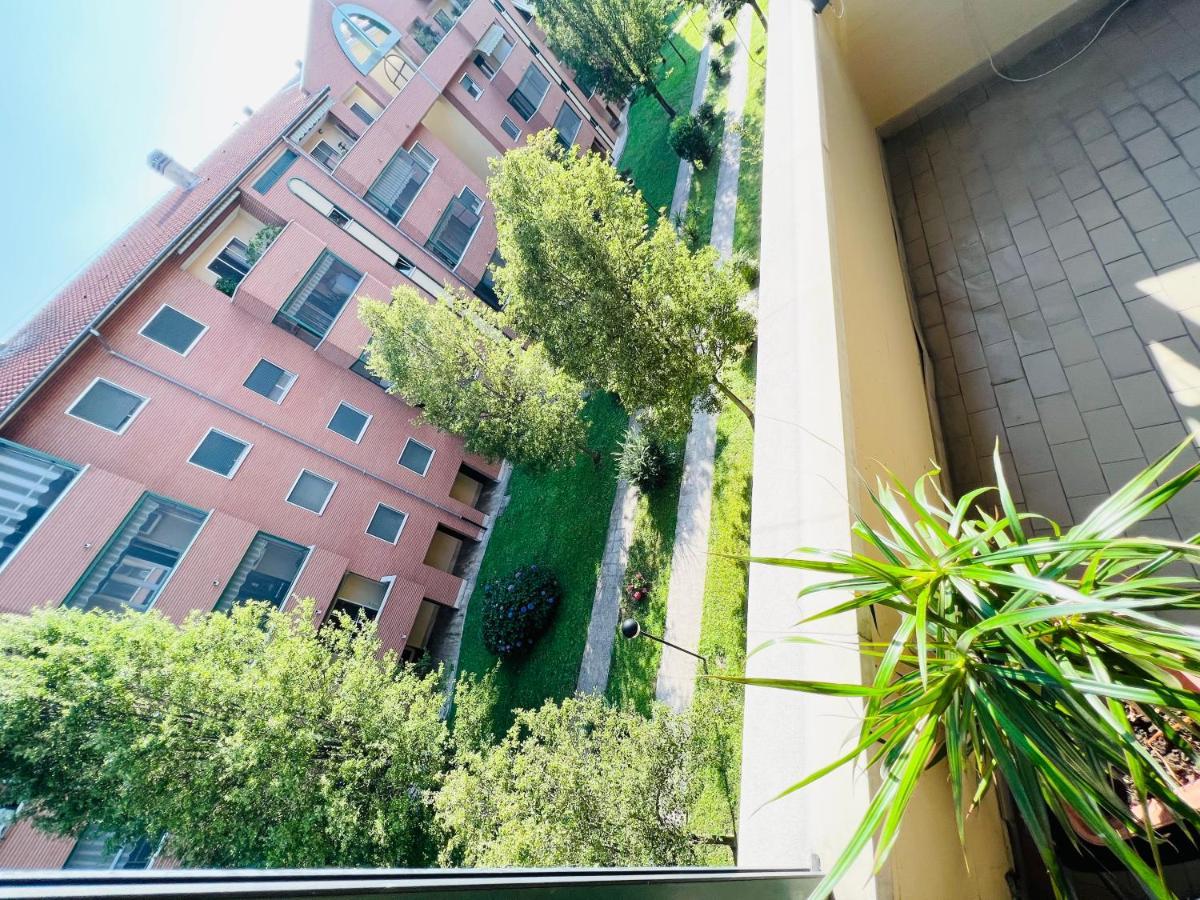 Big In Navigli Area With 2 Terrace Appartamento