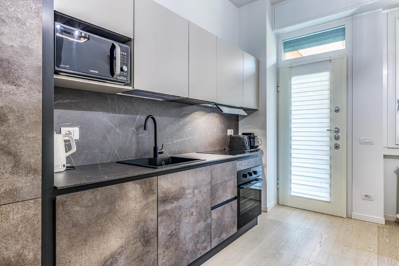 Apartment Pisani Milan