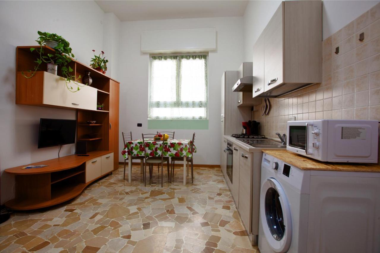 Bilocale A 400m Dalla Stazione Di Lambrate - Casa Abano Milaan