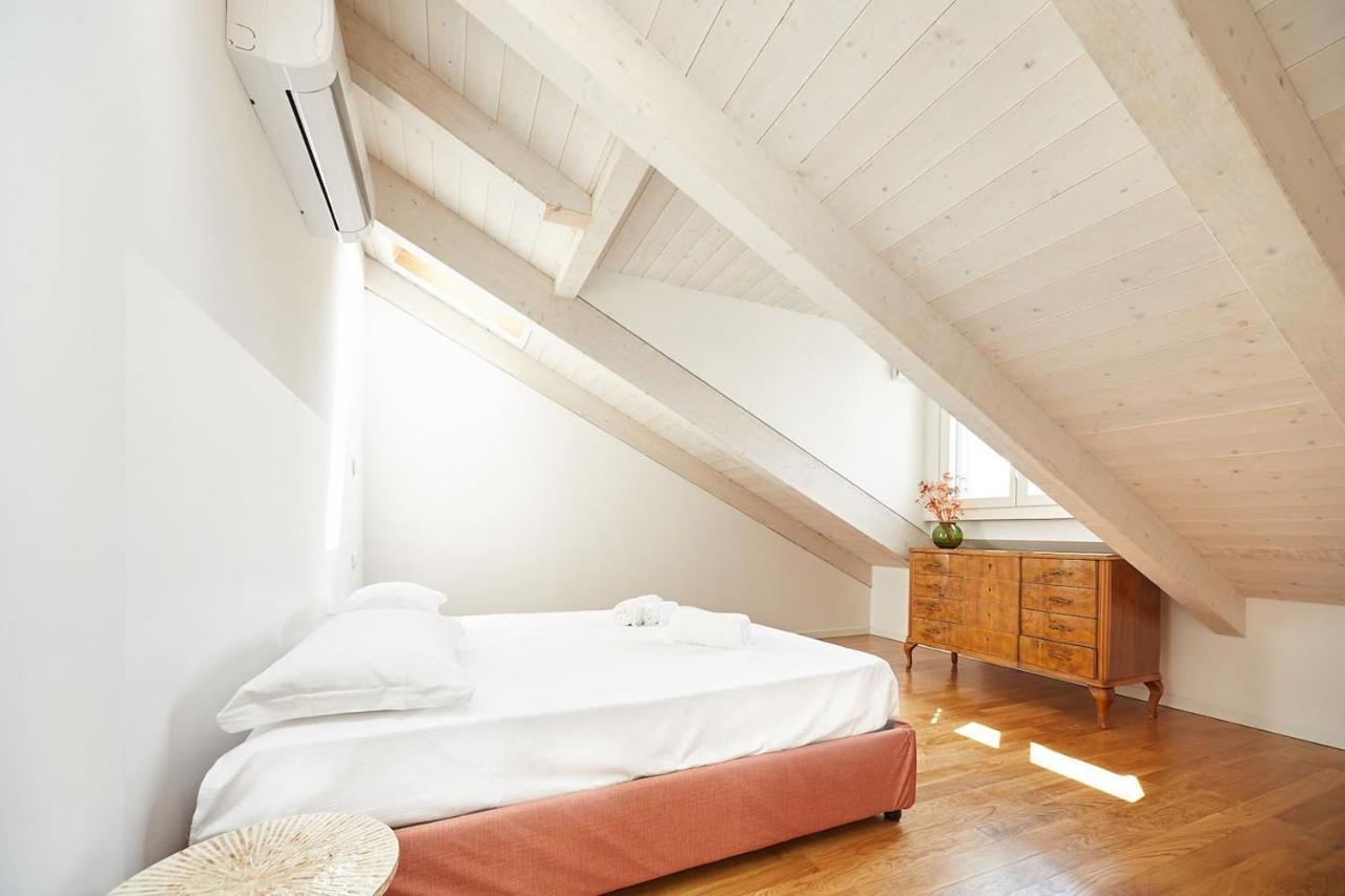 The Attic 18 Apartment *