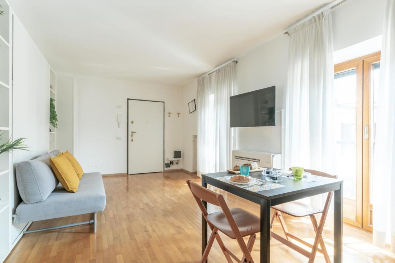 The Rent - Comfortable Near S Ambrogio