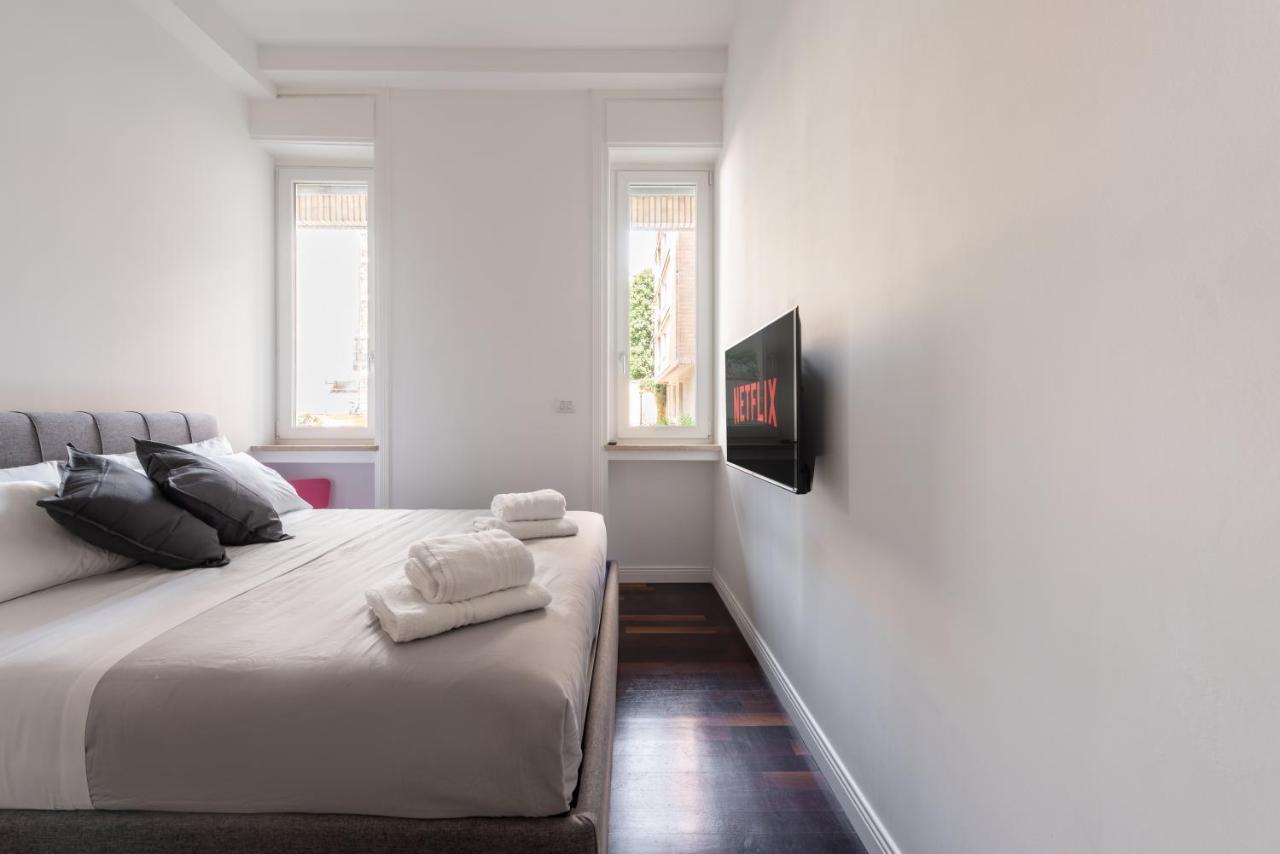We - Bandello House, Corso Magenta * Milan