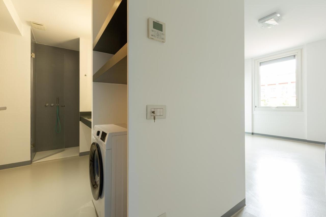 Porta Nuova Bright And Stylish Flat Milano